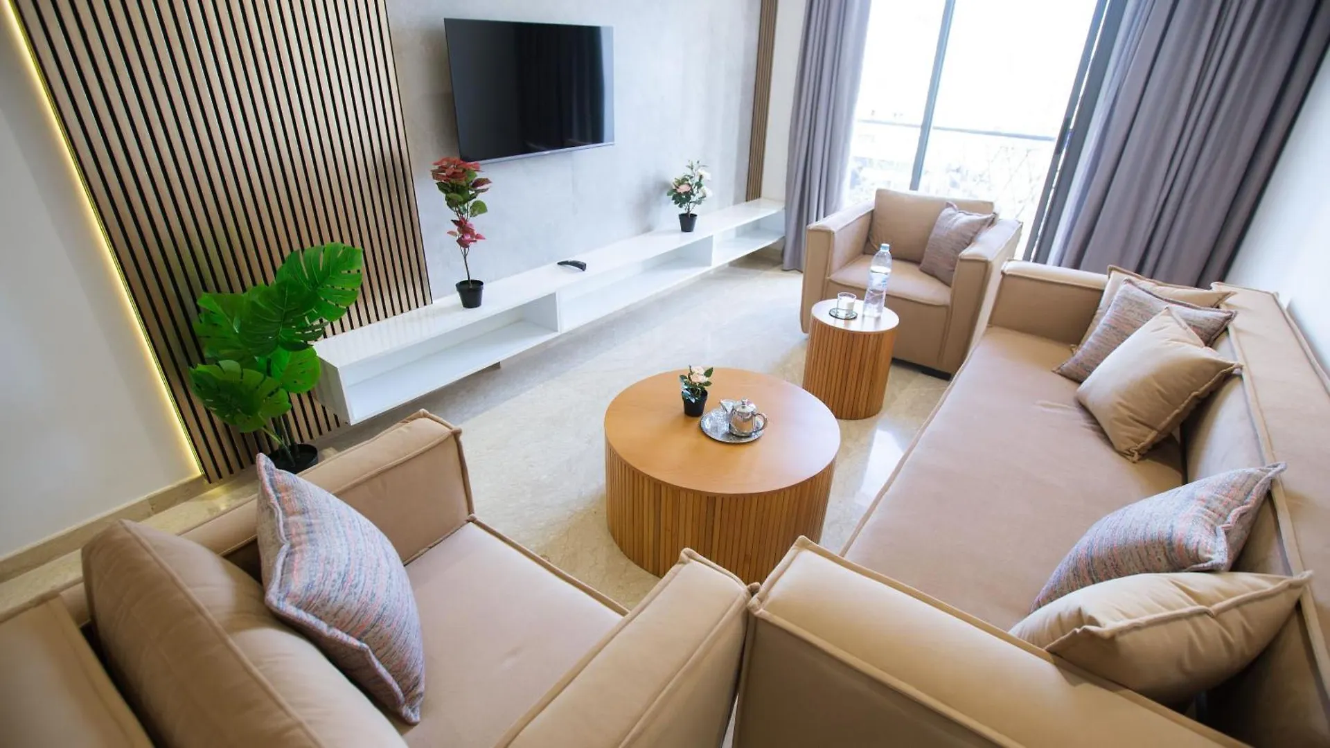 Come Here Appart-Hotel location